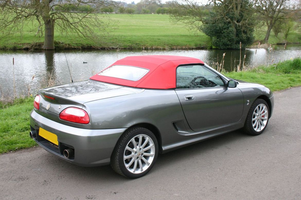 Picture of MGF Sportster Glass Window (H656E)